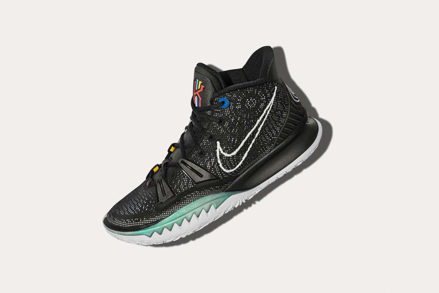 kyrie 7 wide feet