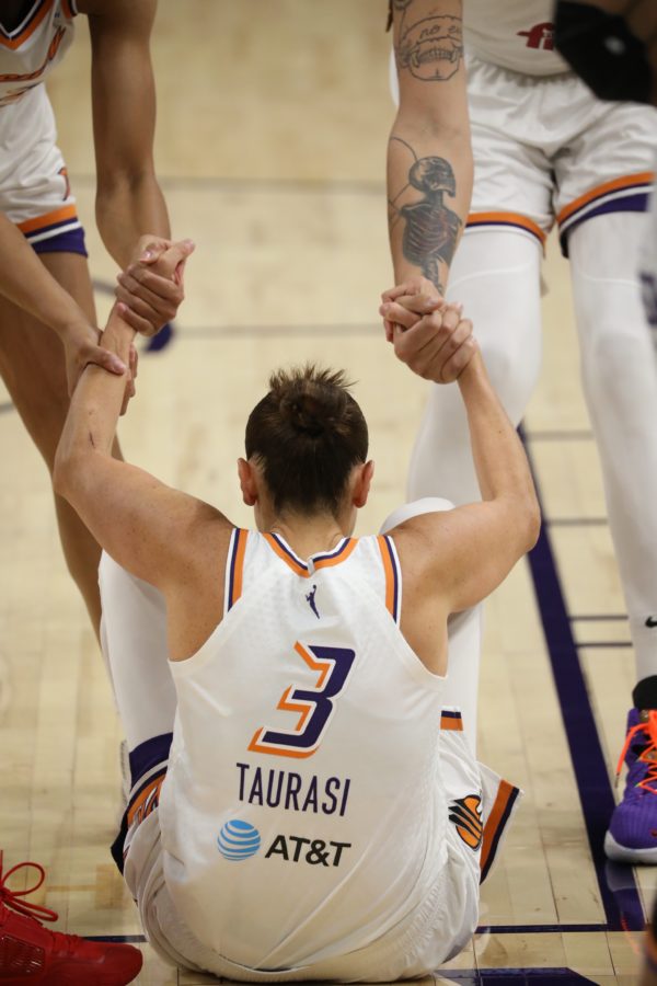 Diana Taurasi Expected To Miss At Least 4 Weeks Due To Injury - Made ...